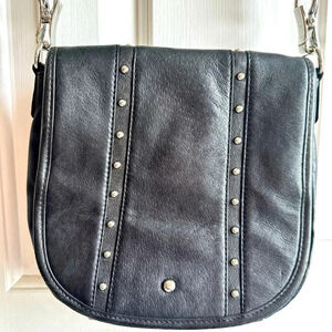 COPY - Gun Tote’n Mamas conceal & Carry Black Crossbody Bag.
